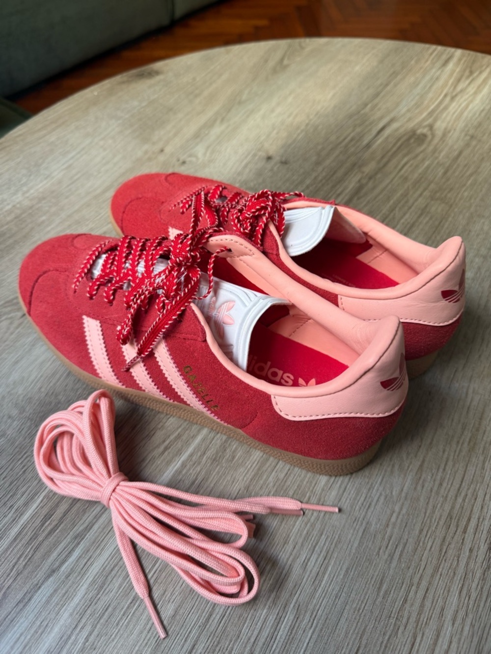NEVER USED - Adidas Women’s Suede Sneakers in Red & Pink